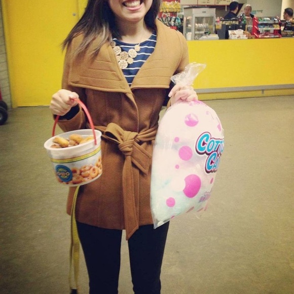 💕SOLD💕Babaton Camel Short Connor Coat - Picture 9 of 9